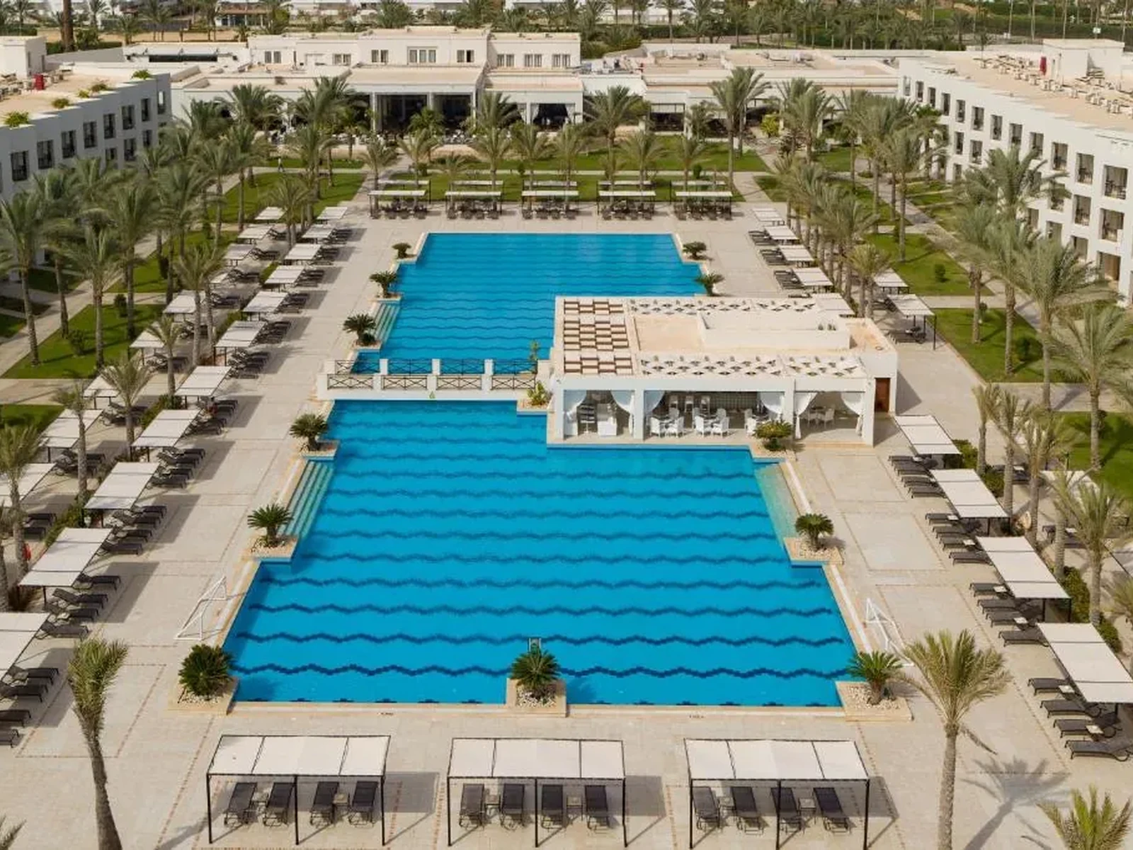 JAZ Elite Crystal Hotel — Almaza Bay